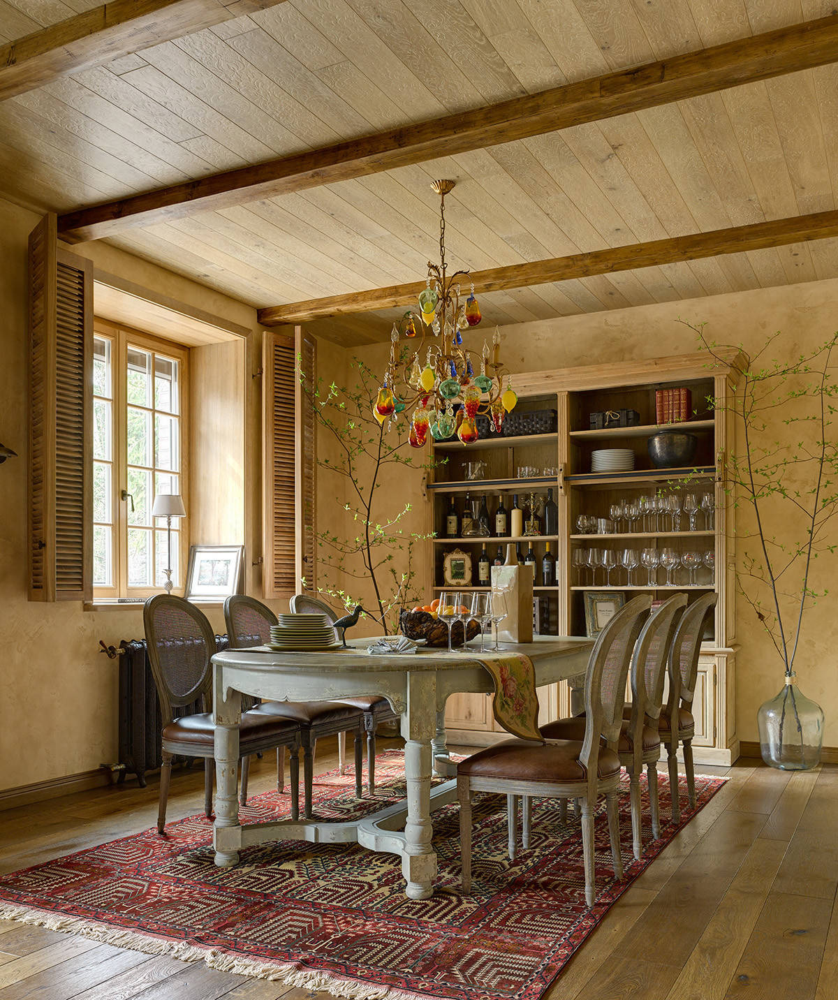 Есть решение: 8 вариантов кухни 18 кв.м