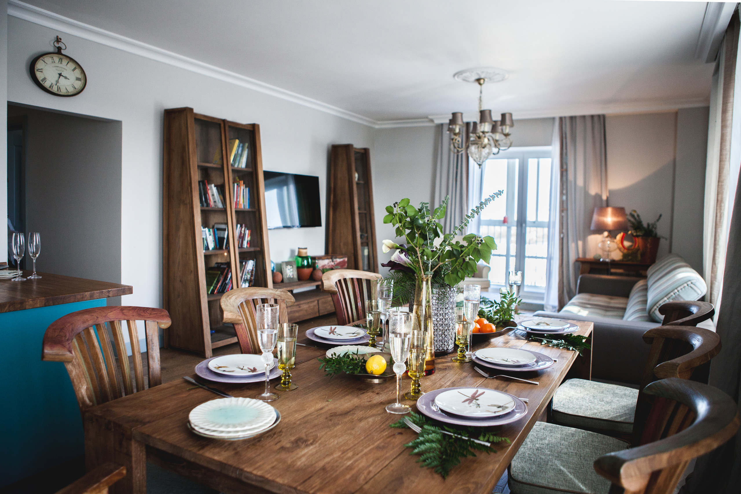 Проект недели: Кухня-гостиная с настроением отпуска