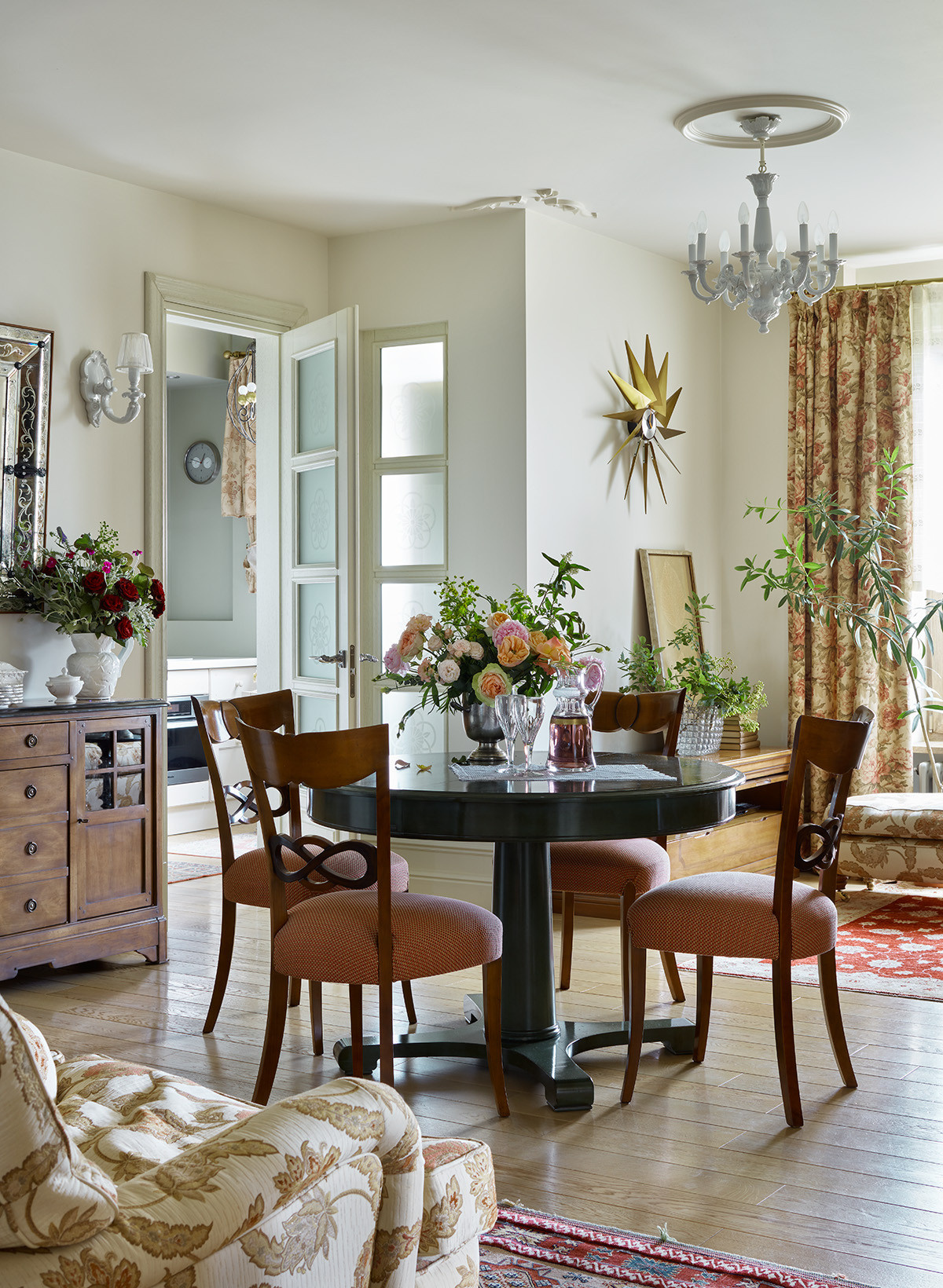 В гостях: Квартира дизайнера в стиле загородного дома