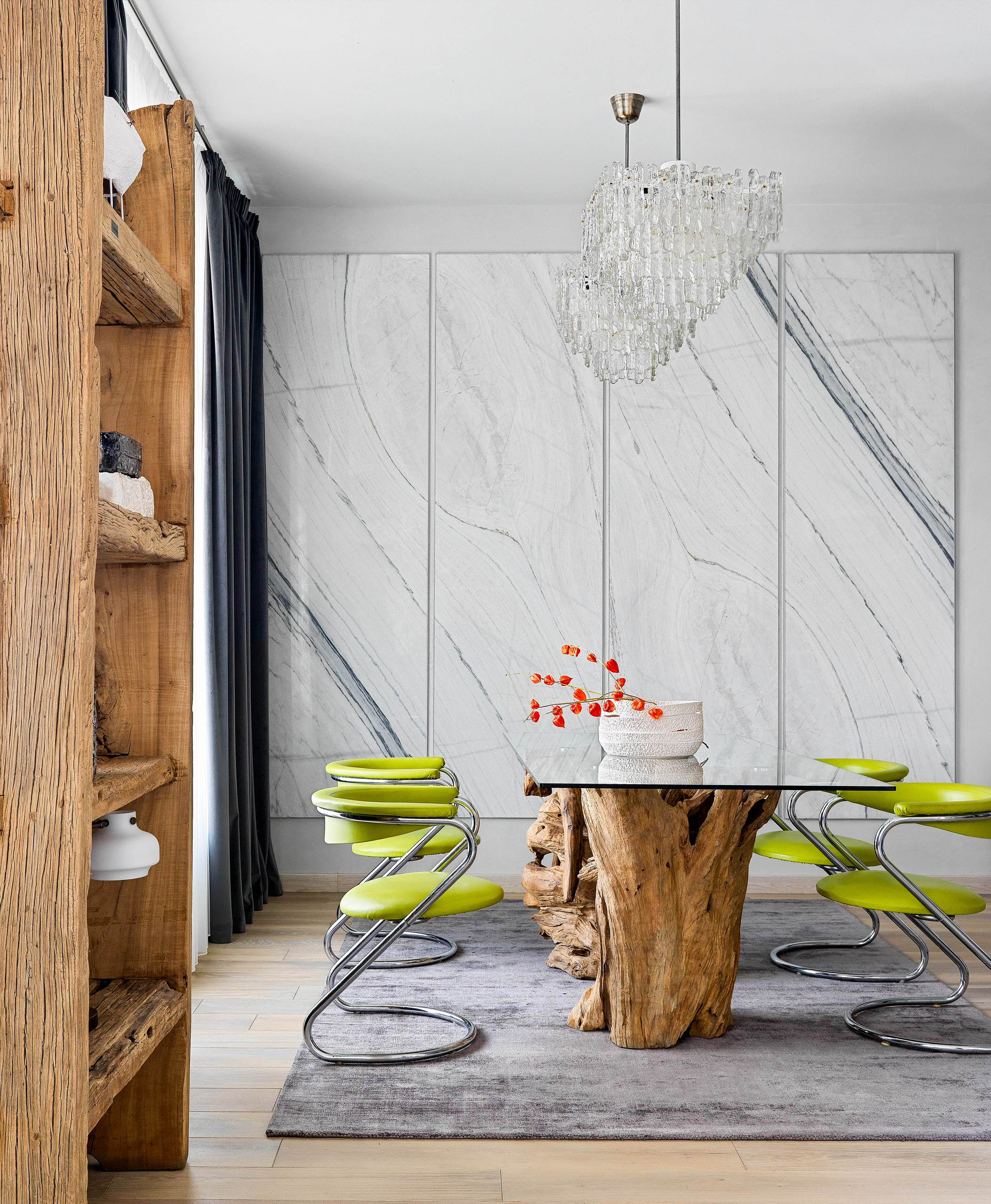 Houzz тур: Квартира с мозаикой из здания ЗИЛа