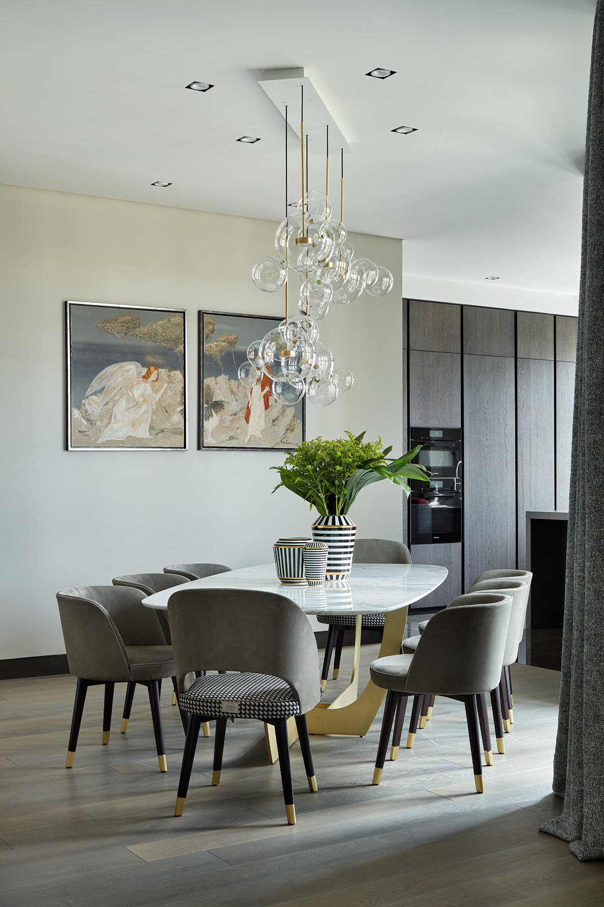 Houzz тур: Квартира с агатами на стенах