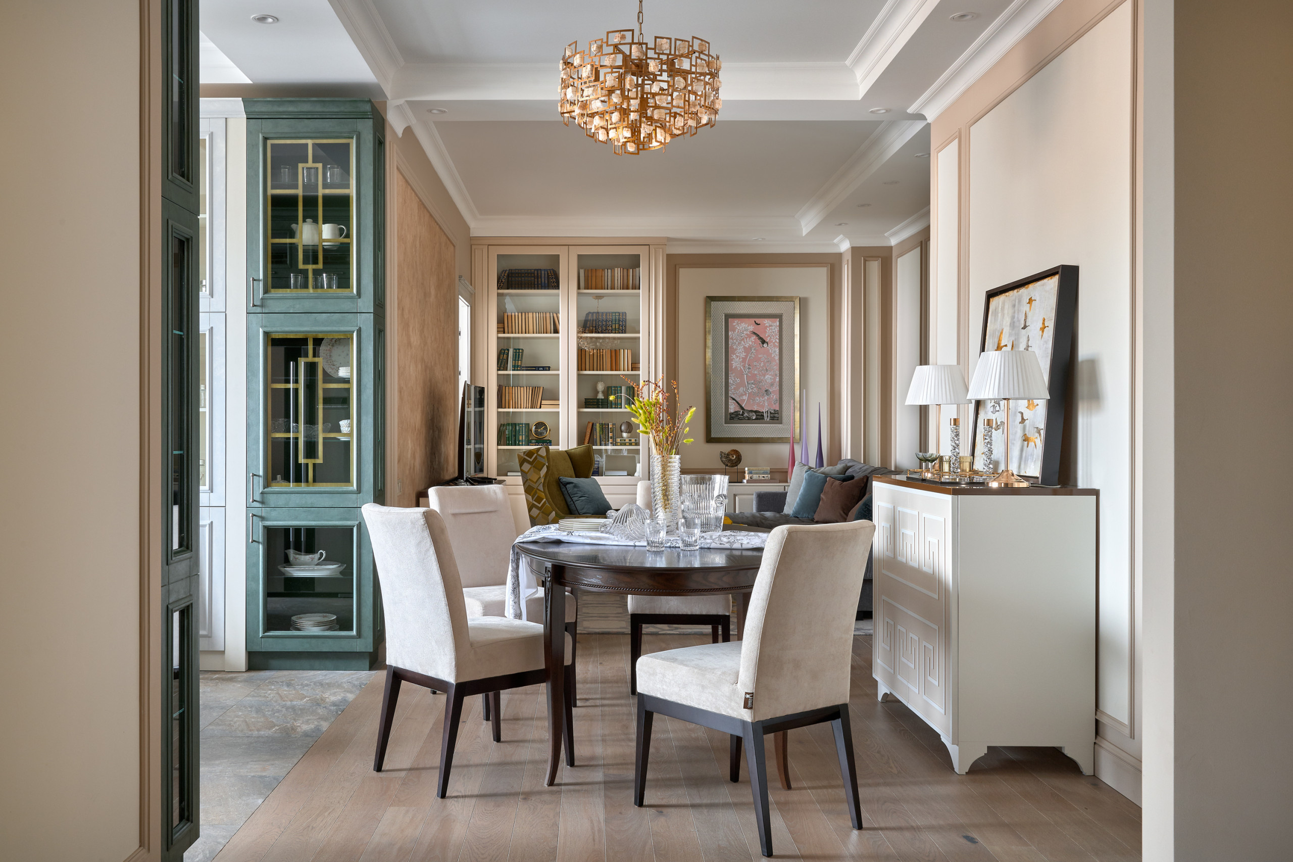 В гостях: Квартира с летящими утками и охотничьей собакой