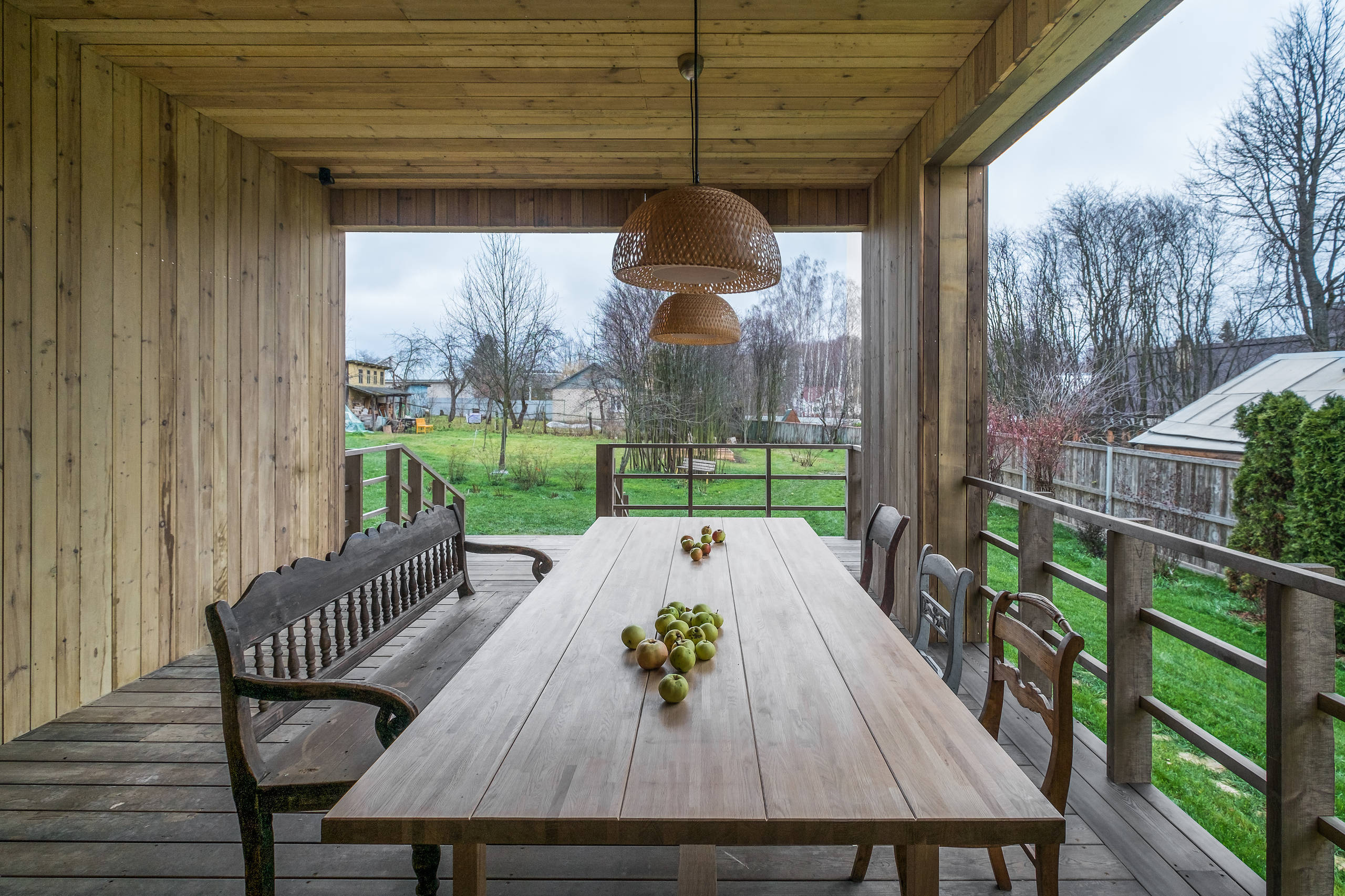 Houzz тур: Дача под Тарусой для большой творческой семьи