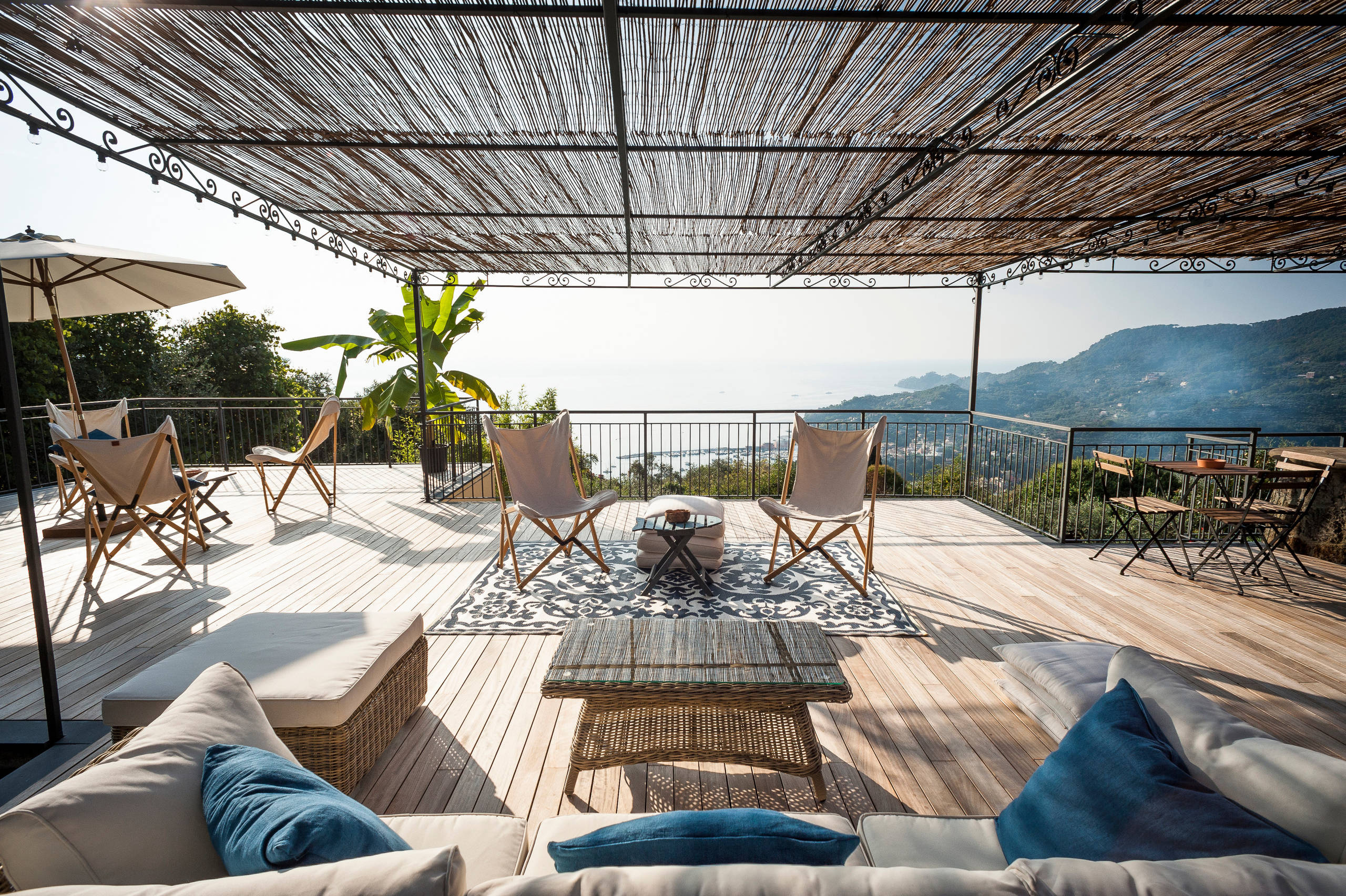 Прогулка на диване: Нестерпимо хочется на море