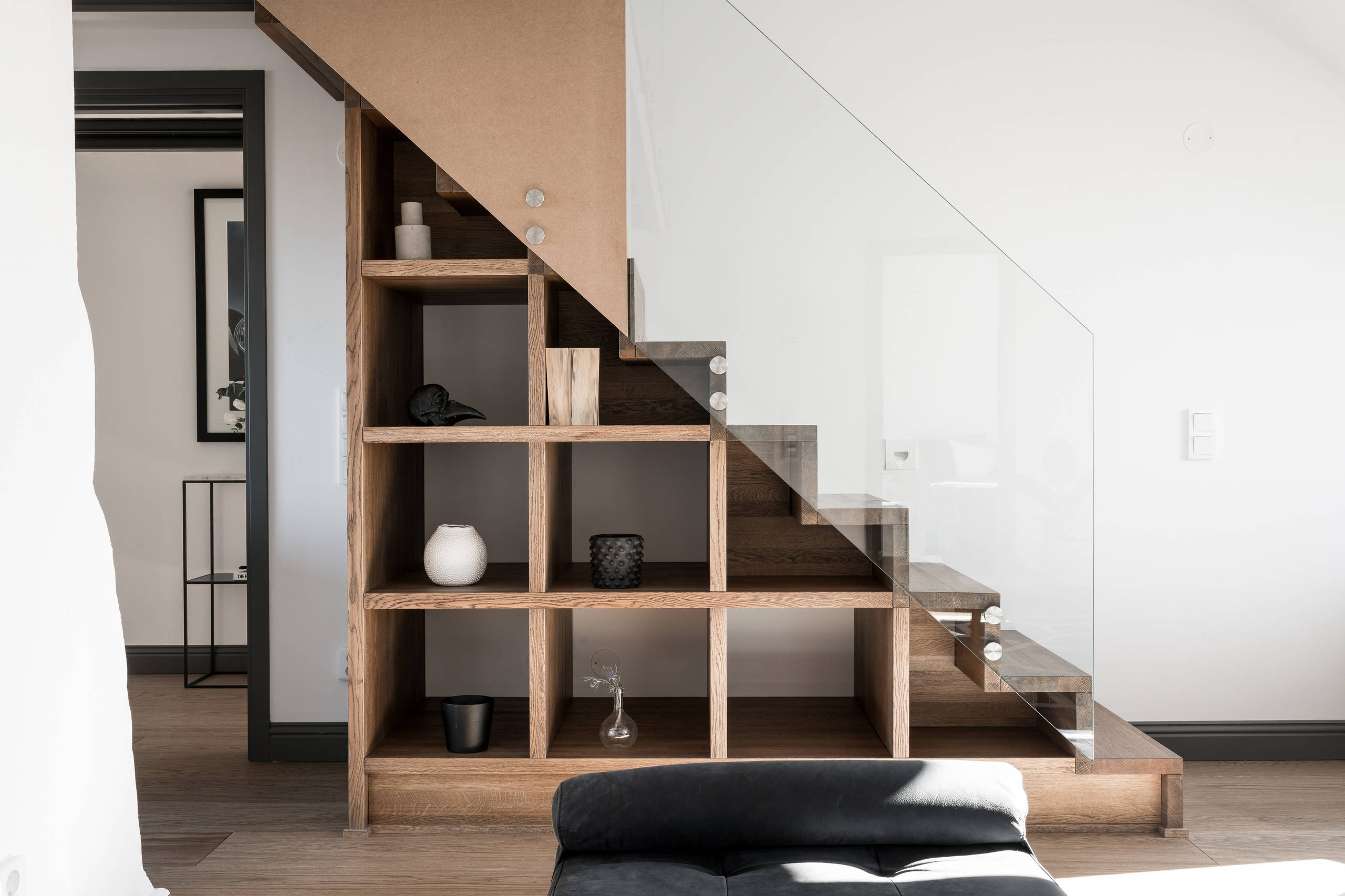 Как правильно: Сделать лестницу без намёка на «бандитский ампир»