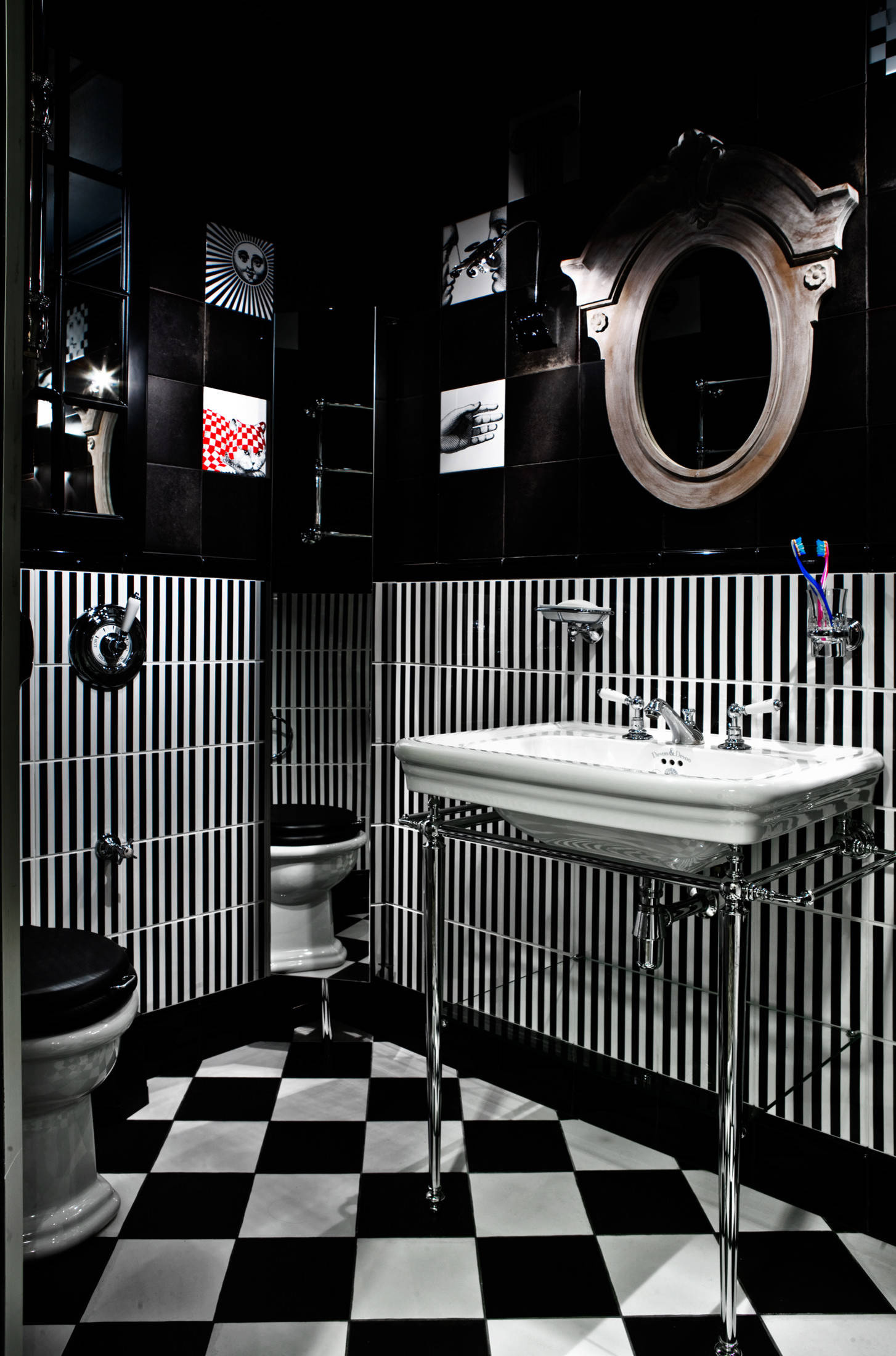 Лучшее за неделю: 18 темных санузлов