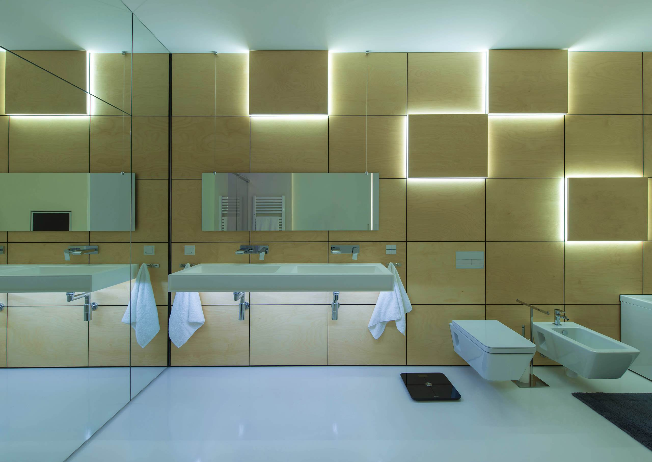 Houzz Украина: «Умная» квартира в Киеве в духе строгого минимализма