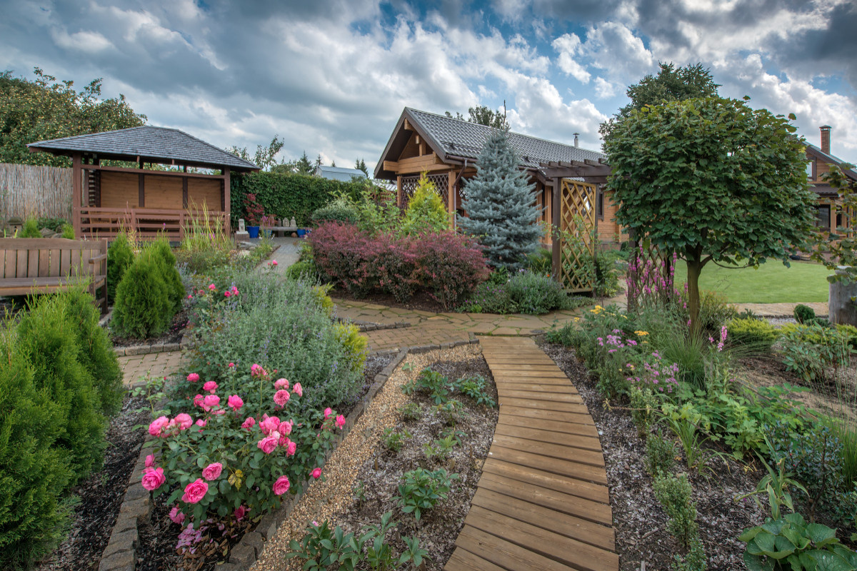 Сад недели: с вересками, злаками и лесной зоной