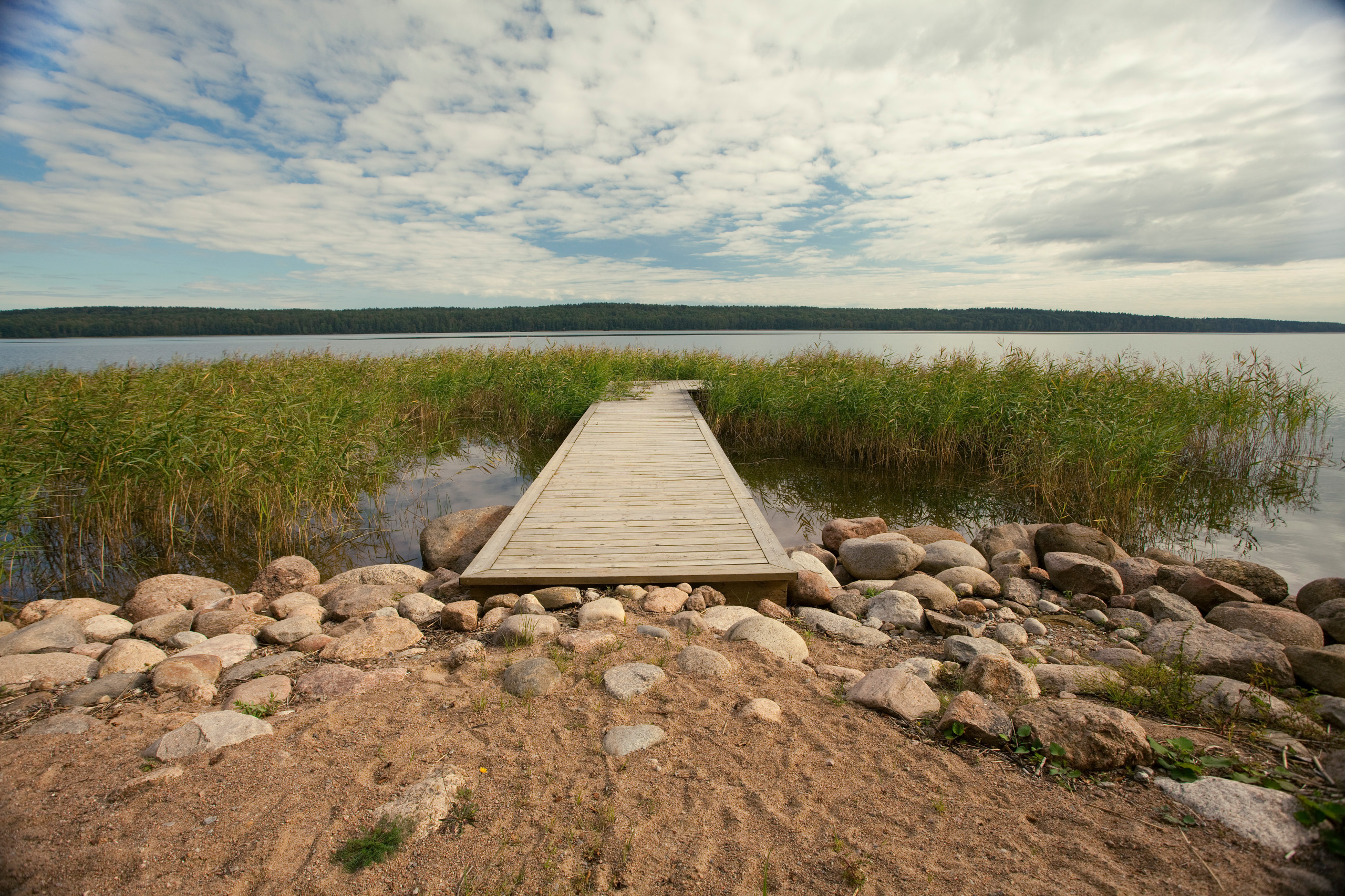Участок у воды: Что нужно знать будущему владельцу