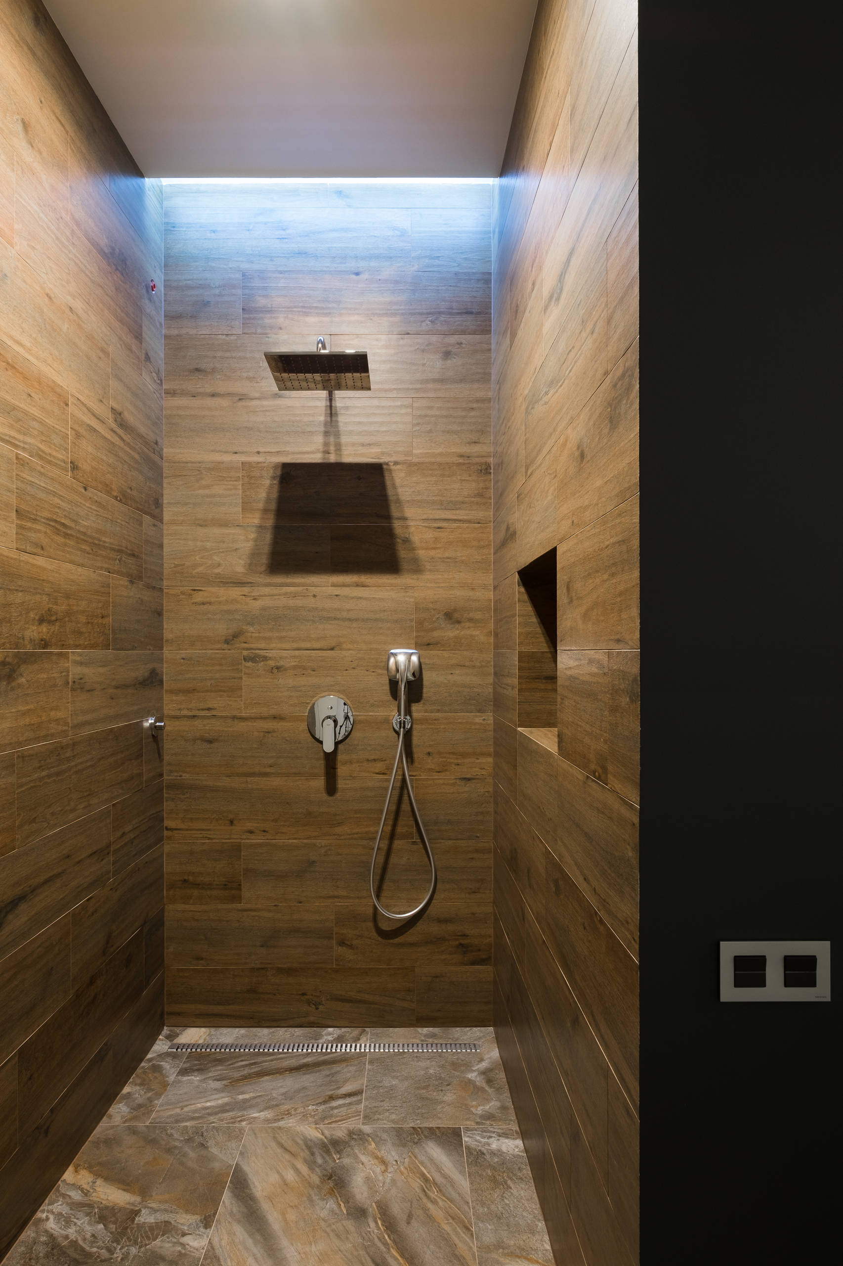 Houzz тур: Двухэтажный дом с уличной кухней на месте бассейна