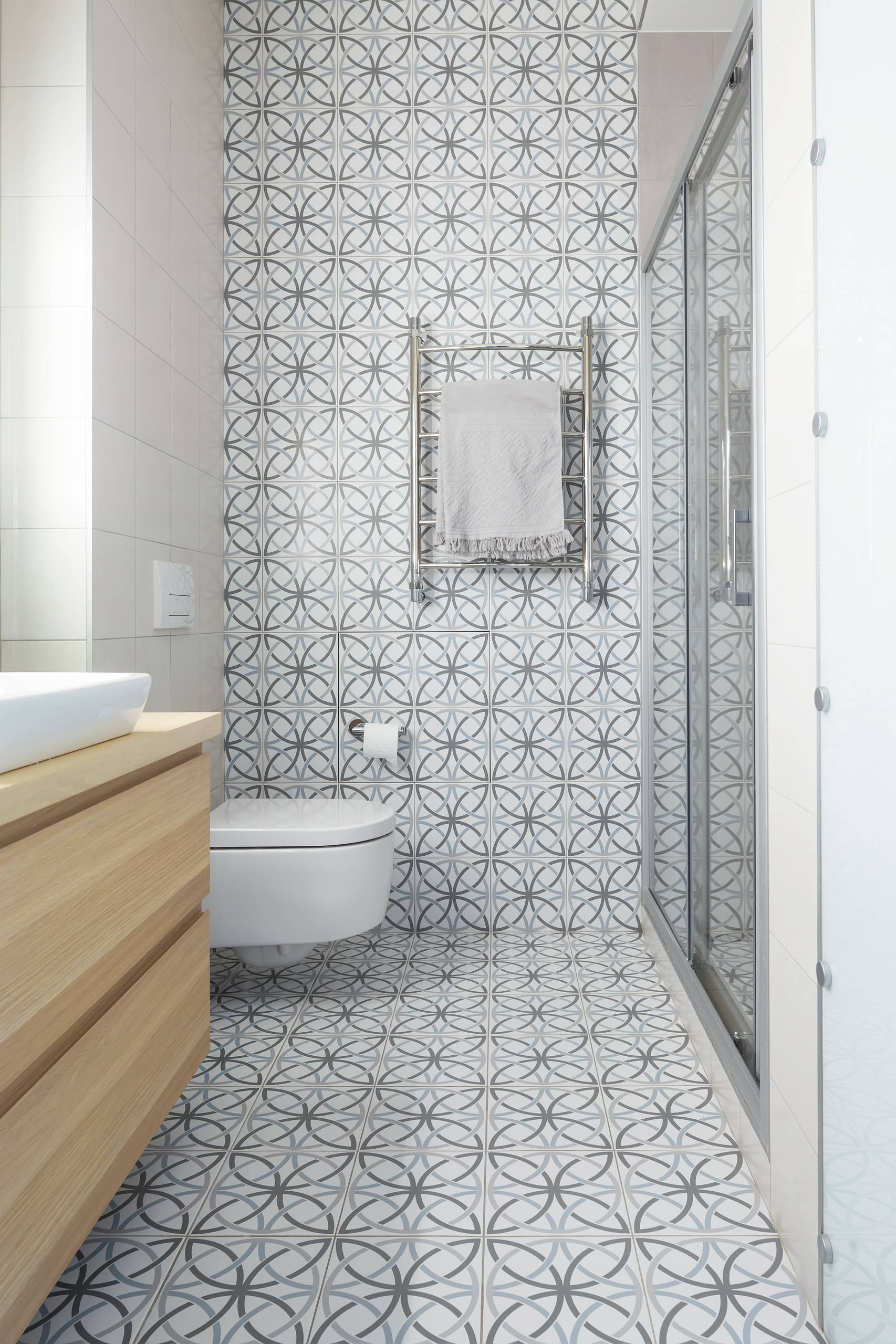 Вопрос: Как избежать ошибок при укладке плитки