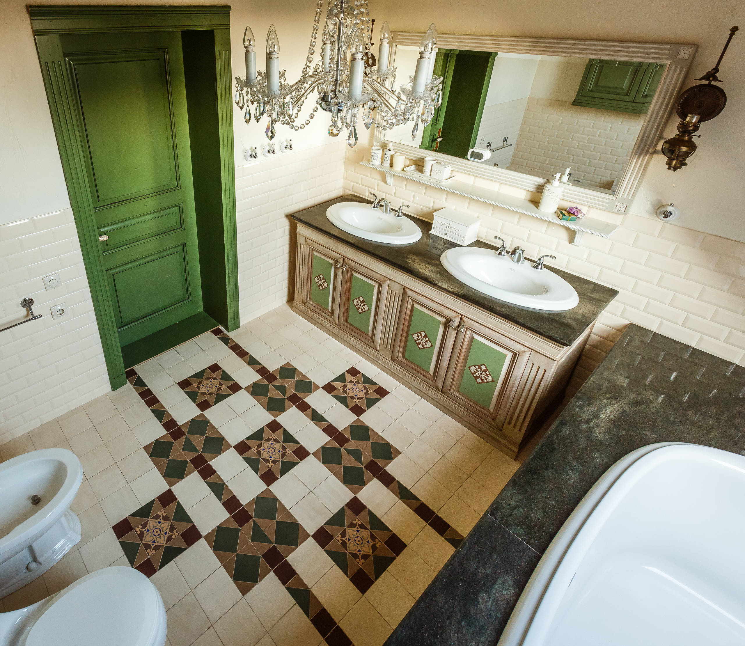 Как правильно: Подобрать нужный клей, затирку и правильную плитку