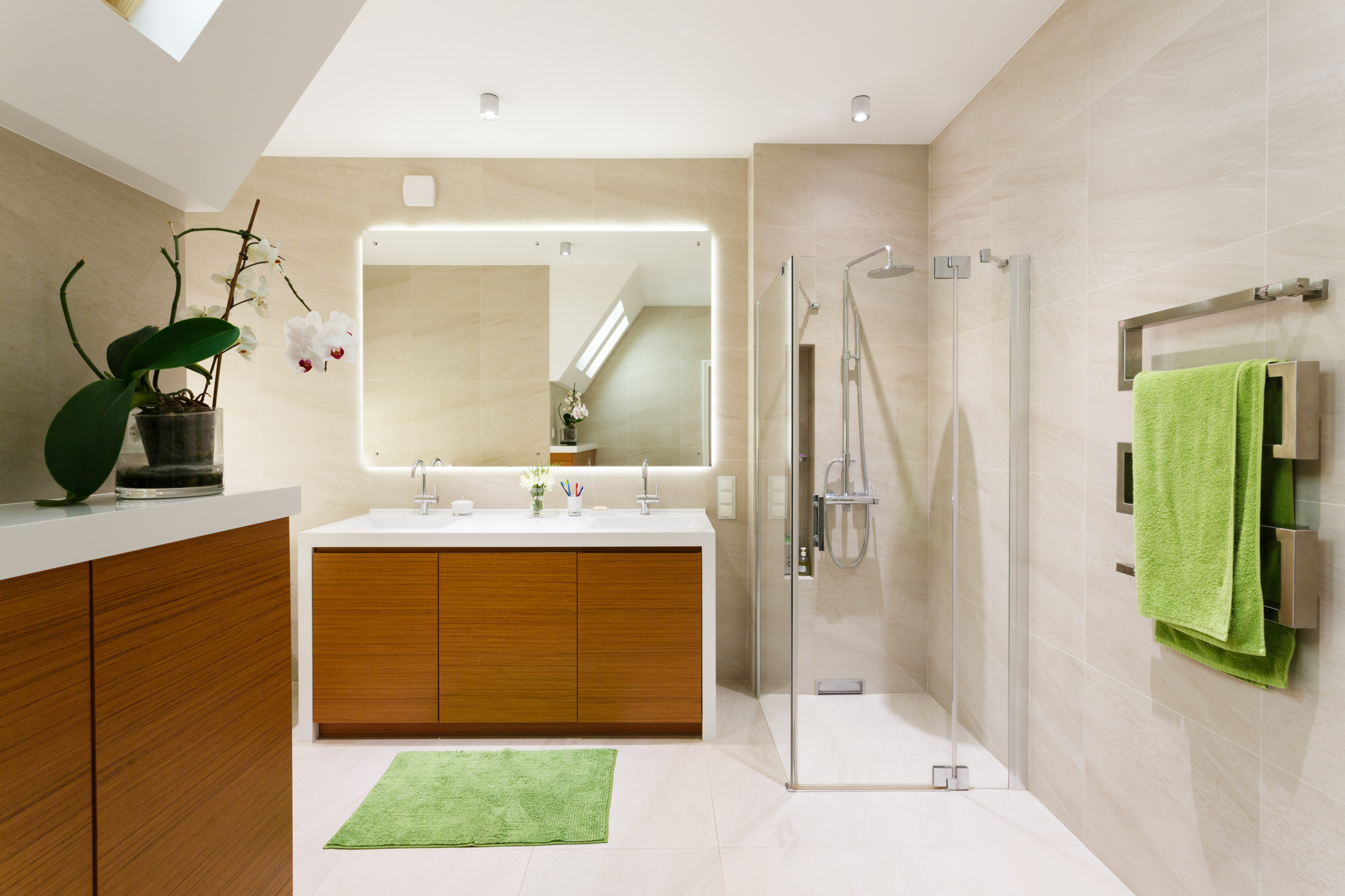 Houzz тур: Бирюзовая волна на сером песке в квартире в Калининграде