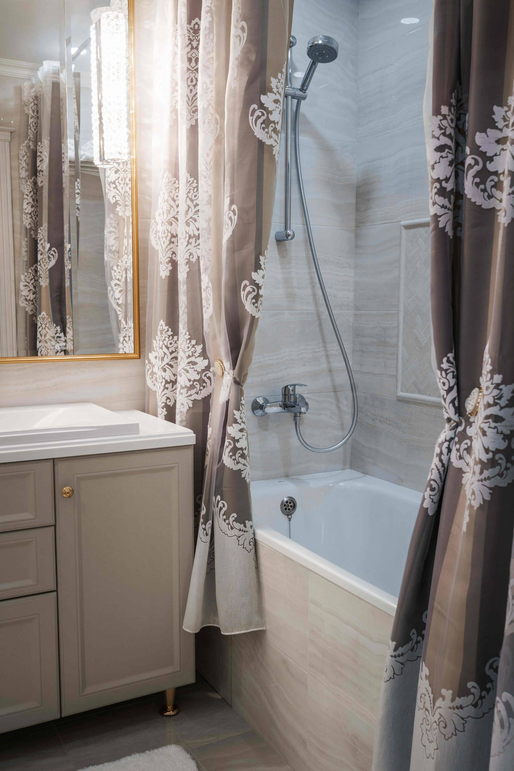 В гостях: Квартира щедрого сына в Димитровграде