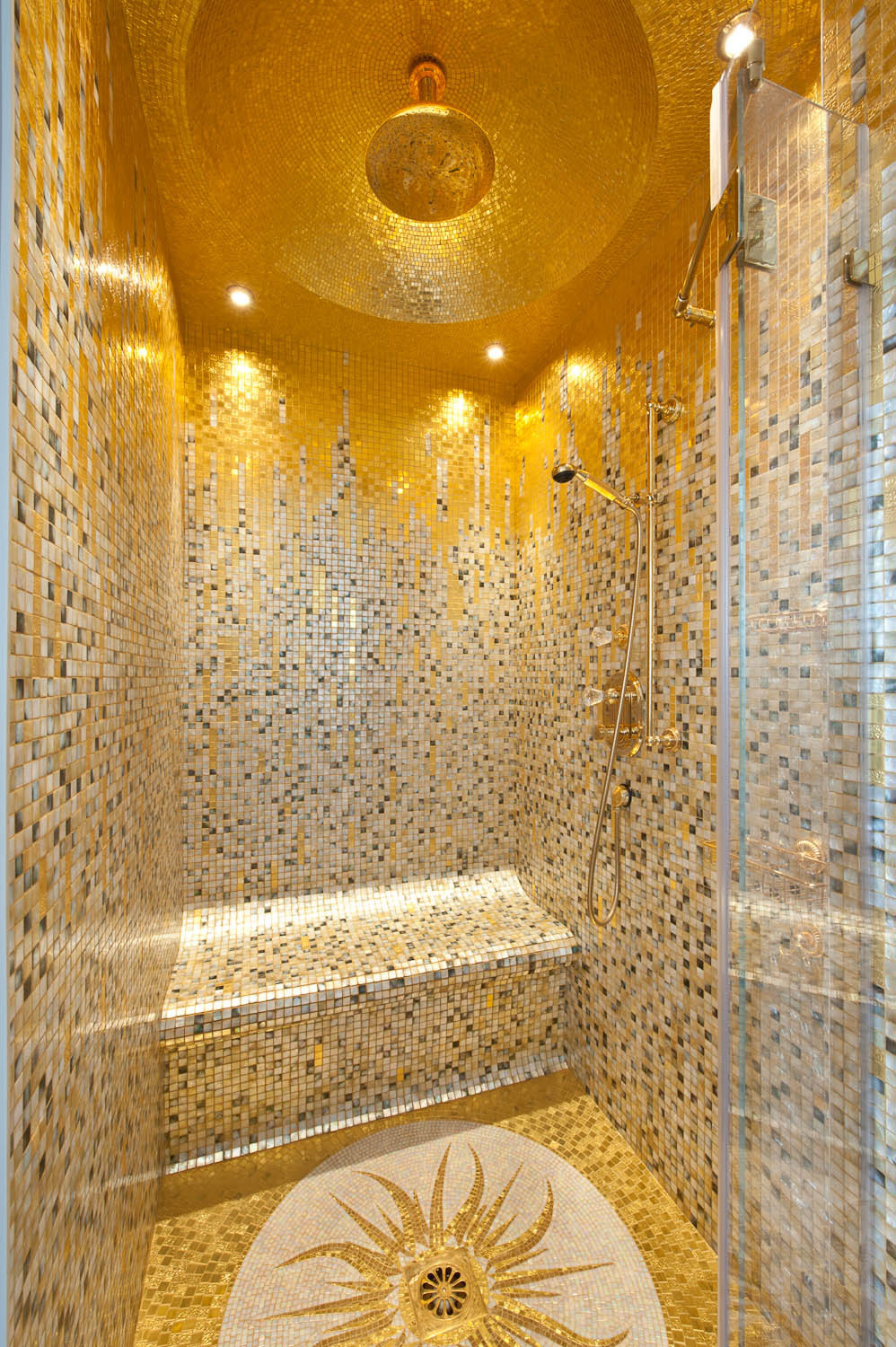 Дизайн-дебаты: Зачем нам «золотые унитазы» в 2020-х