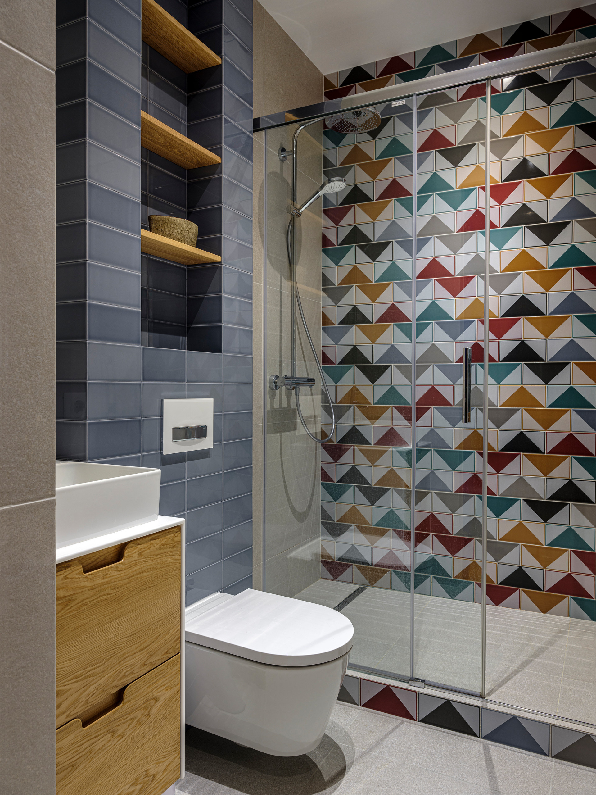 Houzz тур: Квартира для семьи — с рисунками сына на стенах