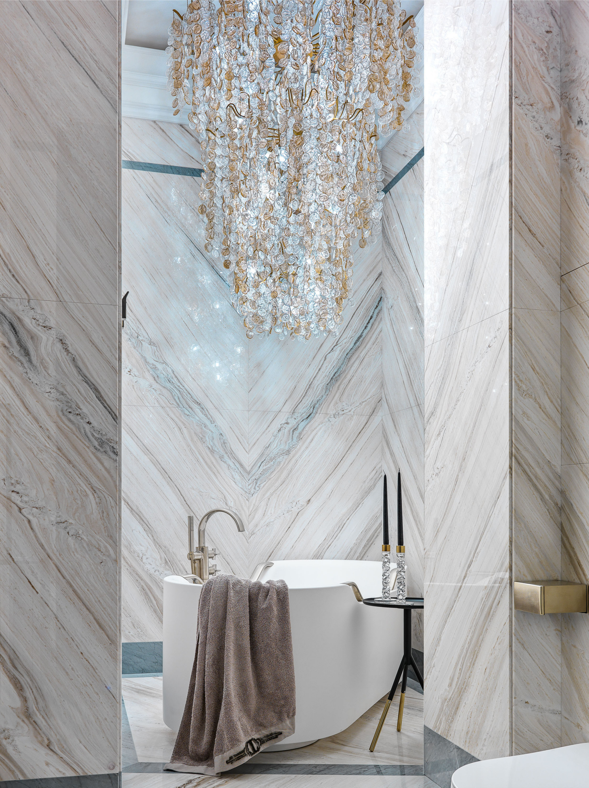 Houzz тур: Огонь-интерьер с видом на Москва-сити