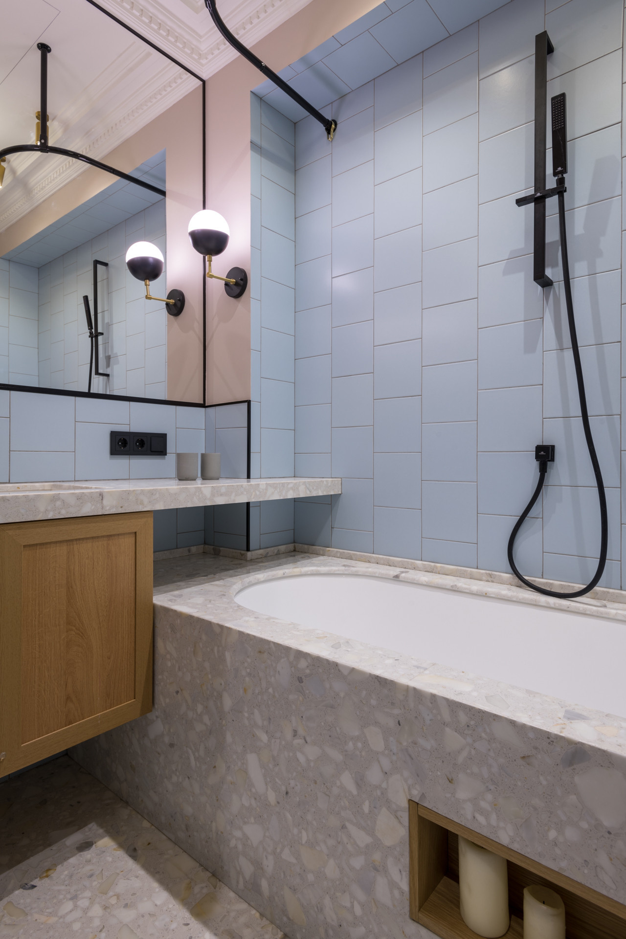 Houzz тур: Квартира в сталинке — с «навесом» на кухне