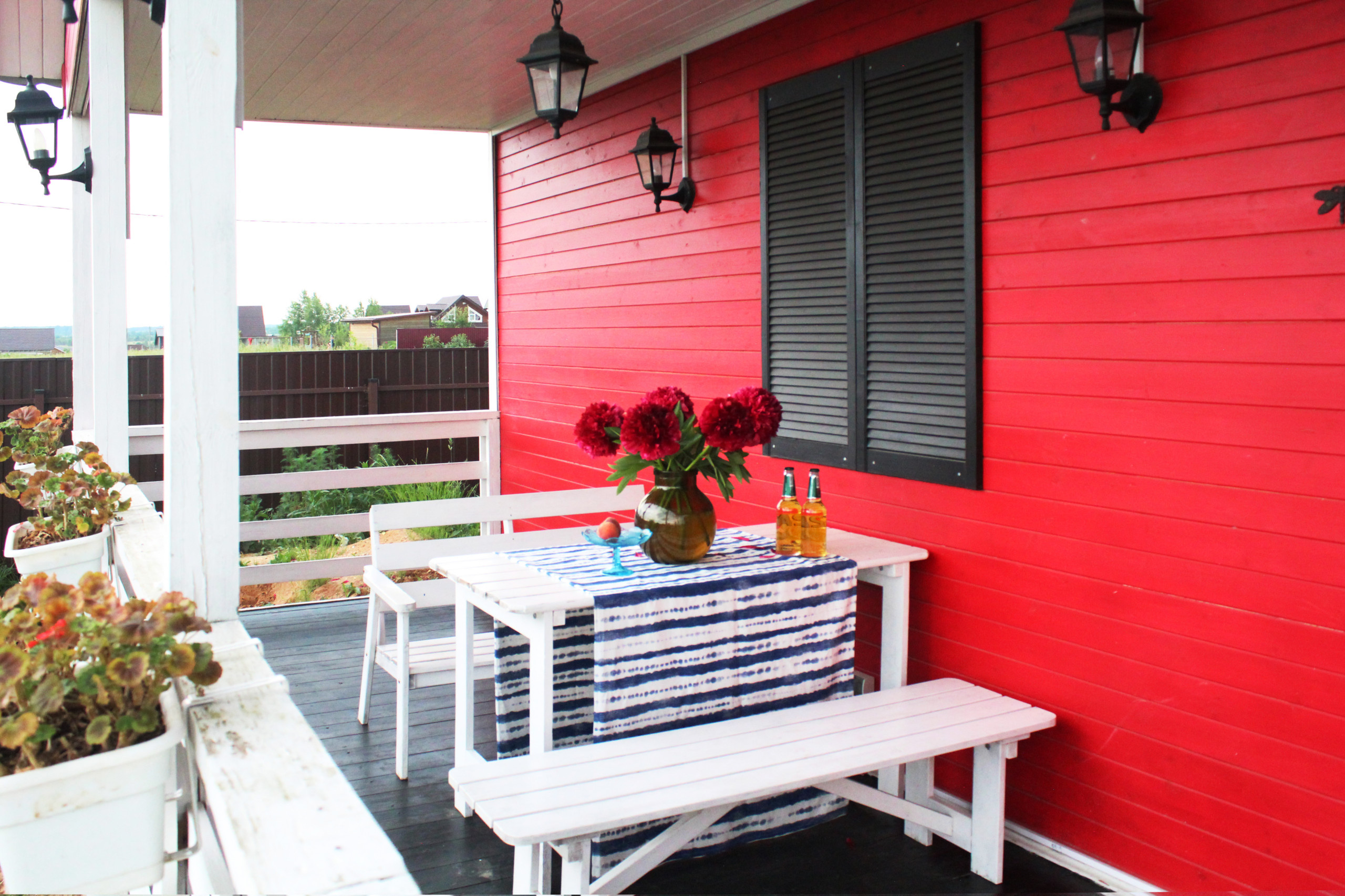 В гостях: Дачный домик 57 кв.м, полный жизни и цвета