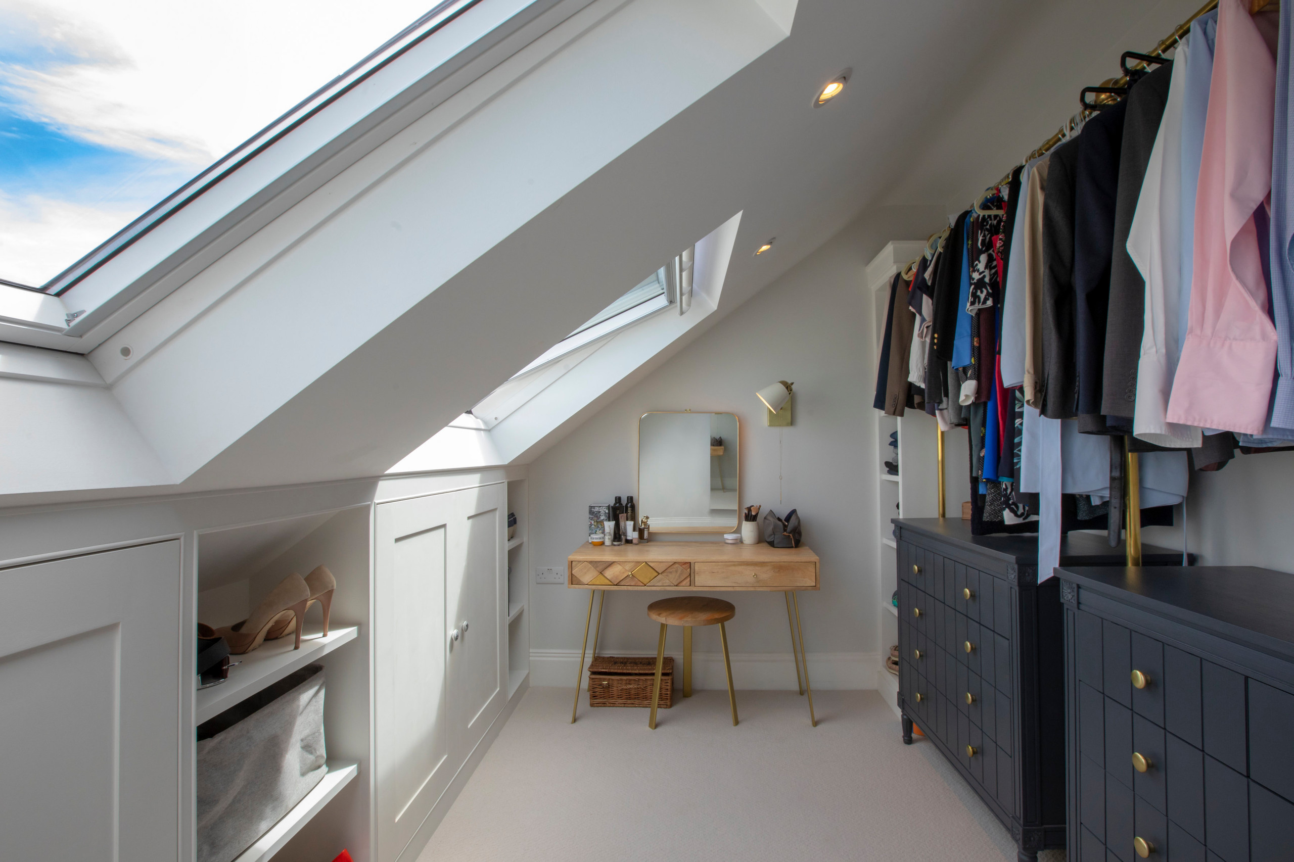 Мансарда: Что делать, если конек низкий