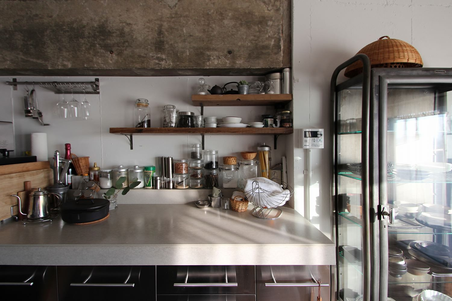 Хороший вопрос: Что нужно знать об открытой проводке