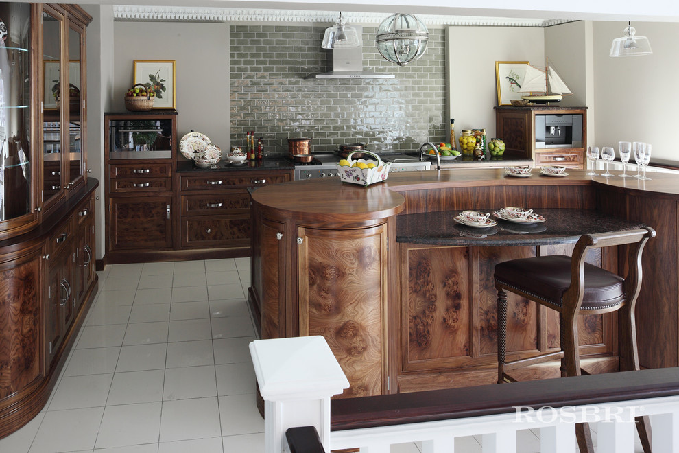 Rosbri "English House" Main Showroom