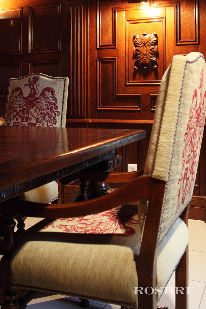 Rosbri "English House" Main Showroom