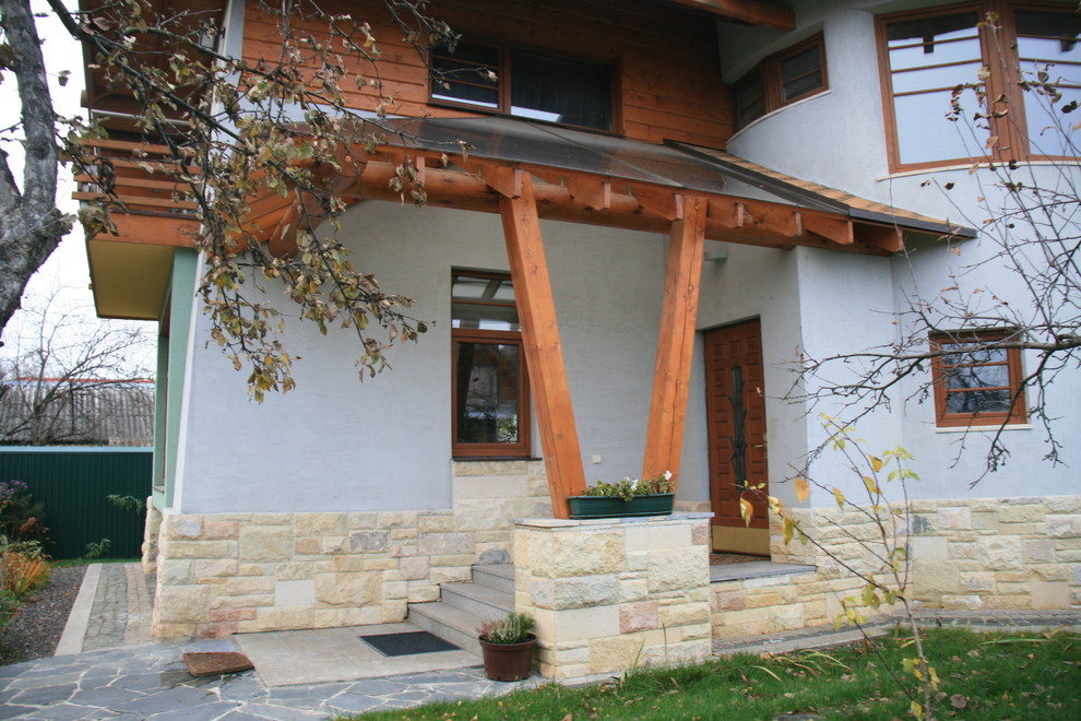Small house in Moscow suburb