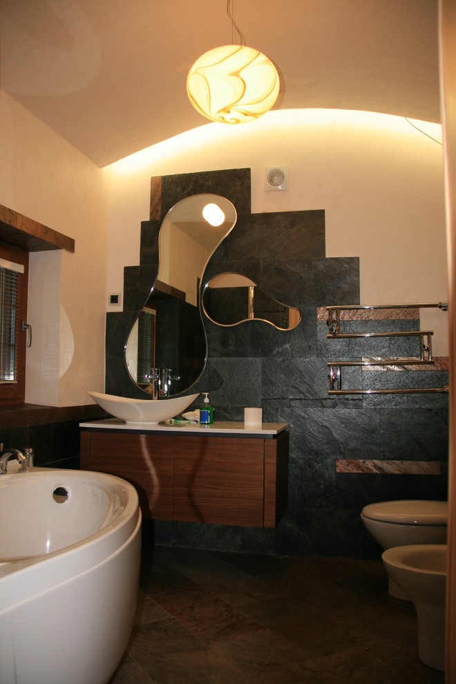 Small house in Moscow suburb