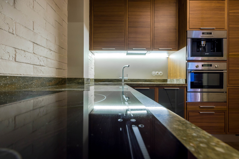 Холостяцкая квартира в центре Москвы