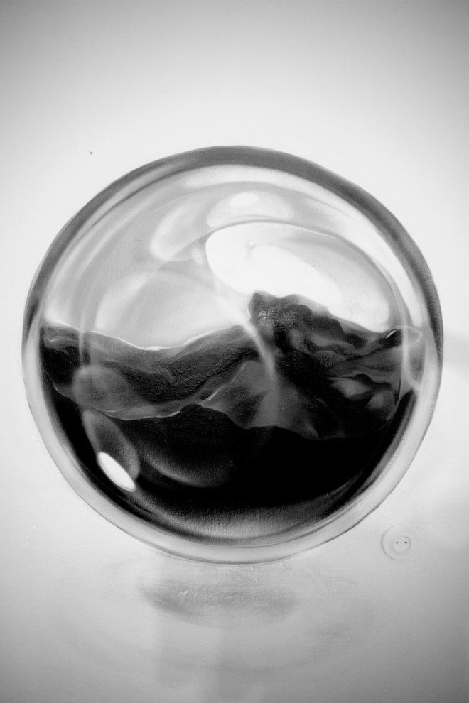 "Black sphere" in the bedroom