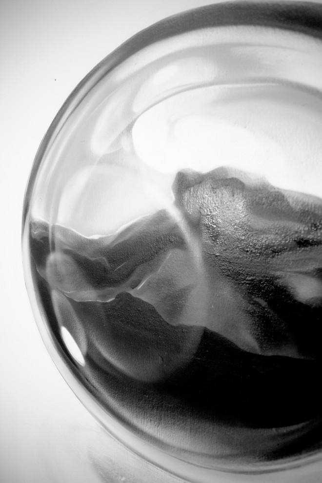 Обложка проекта: "Black sphere" in the bedroom