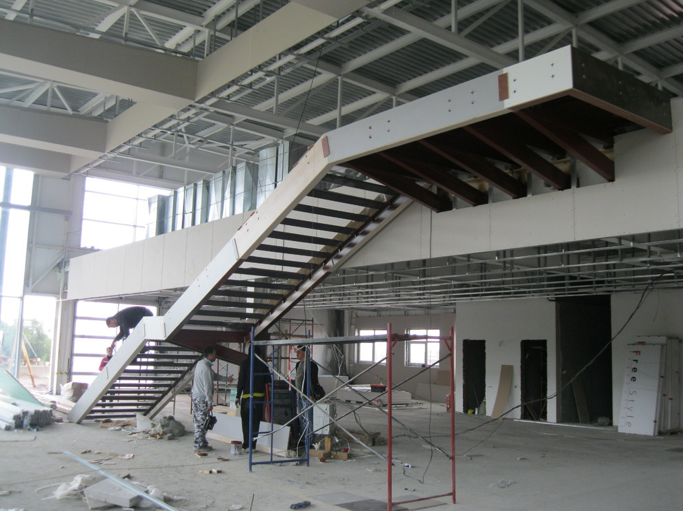 mercedes benz showroom stair
