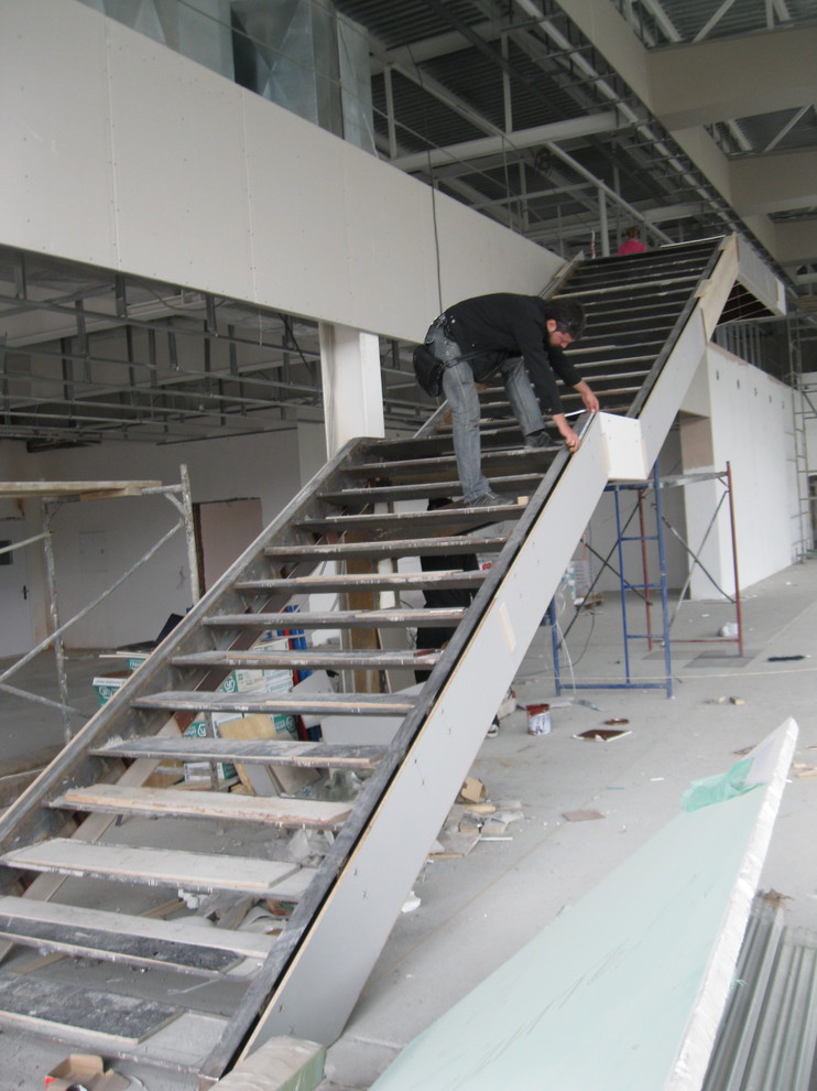 mercedes benz showroom stair