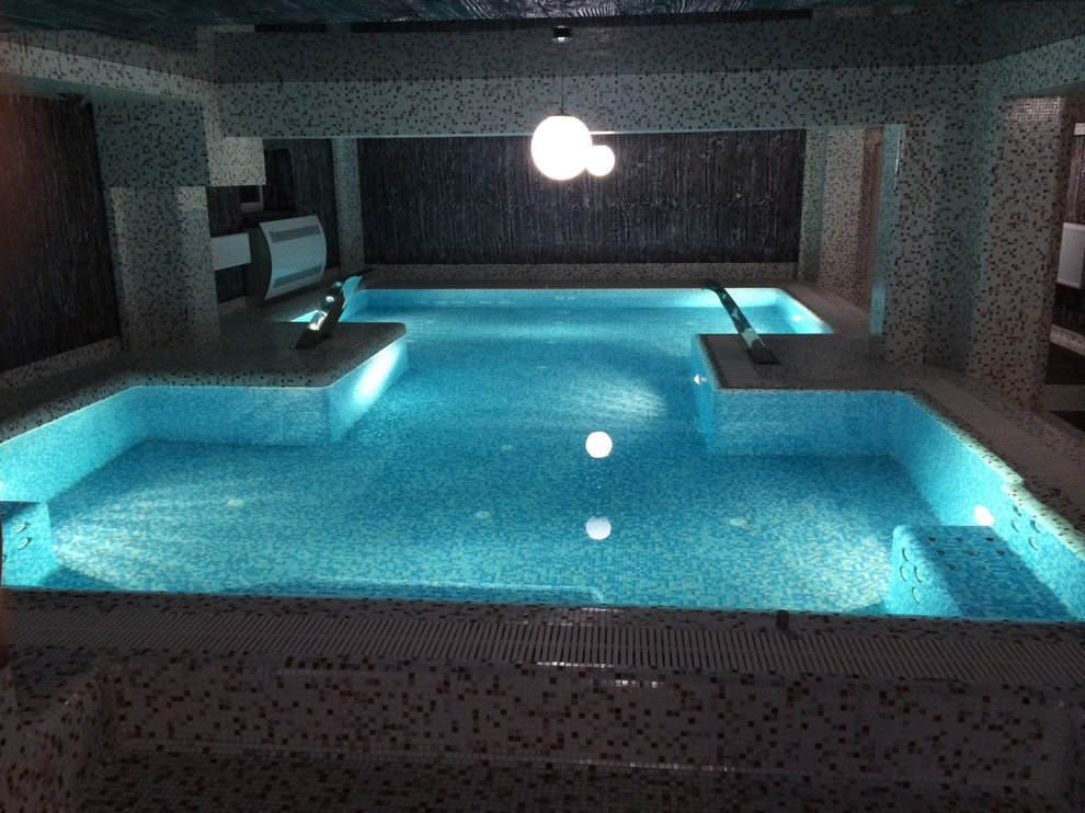 Бассейн в доме