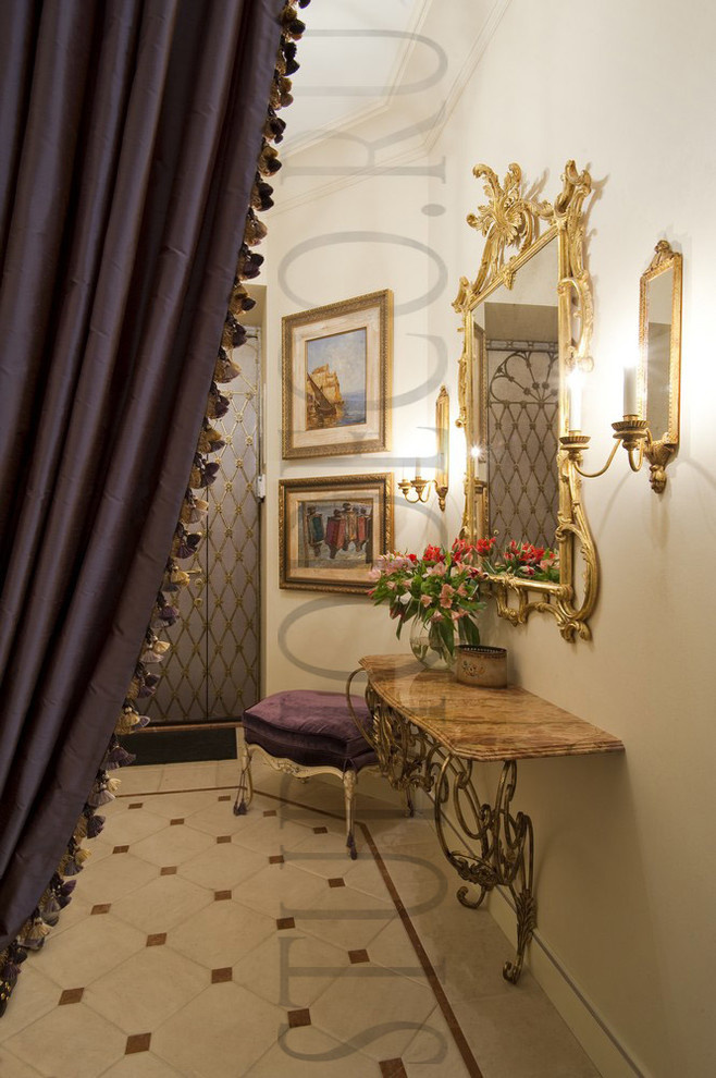 Квартира в Москве. 2011 год