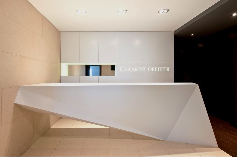 Reception desk