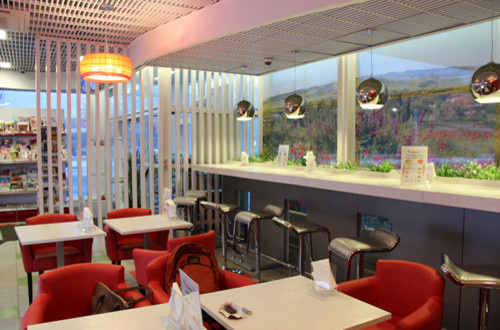 Интерьер павильона АЗС "Татнефть". Московский регион