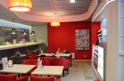 Интерьер павильона АЗС "Татнефть". Московский регион