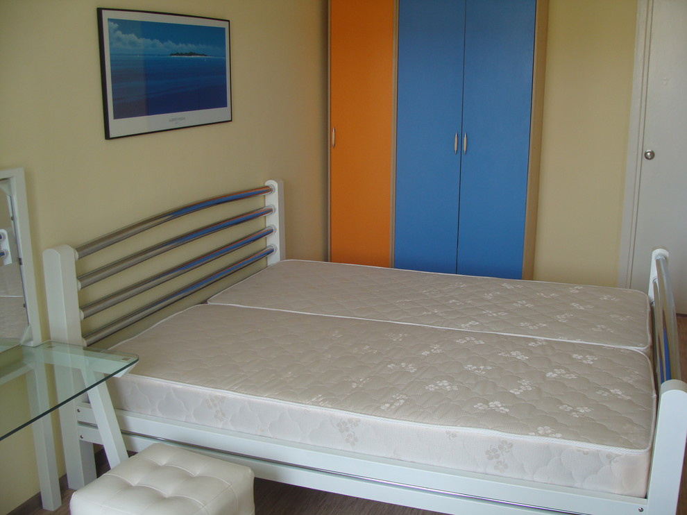 Обложка проекта: Металличкая кровать