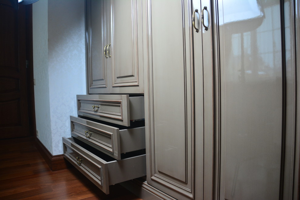 Встроенные шкафы