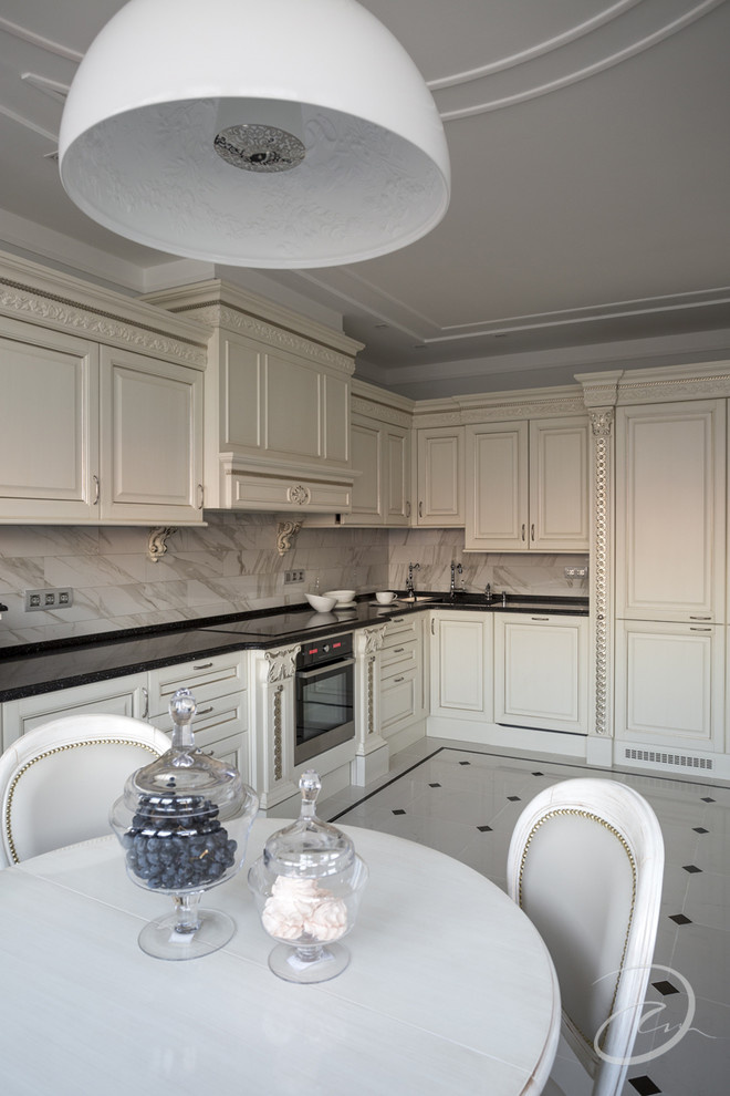 Квартира в Москве с застекленной верандой