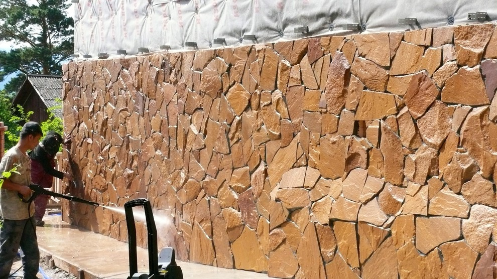 Облицовка фасадов песчаником