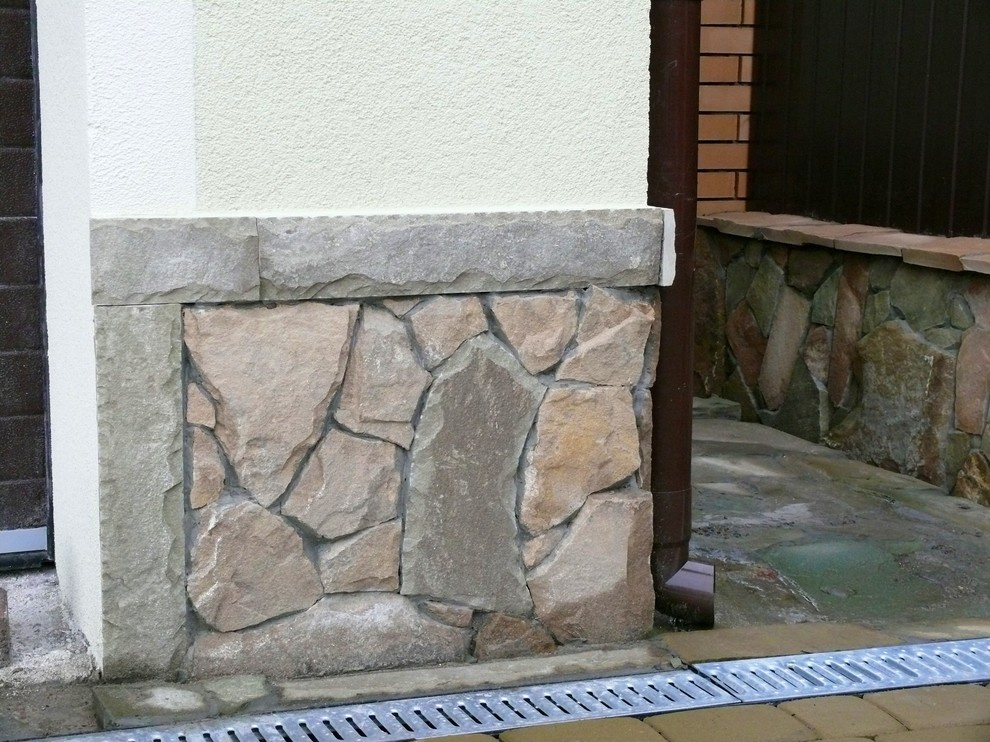 Облицовка фасадов песчаником