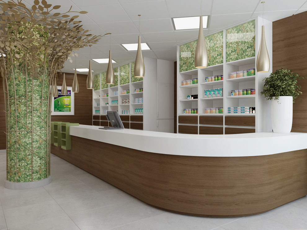 Аптека с деревом.