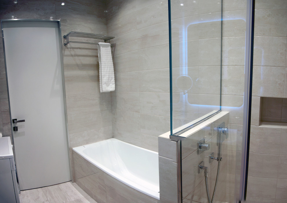 на улице Гастелло