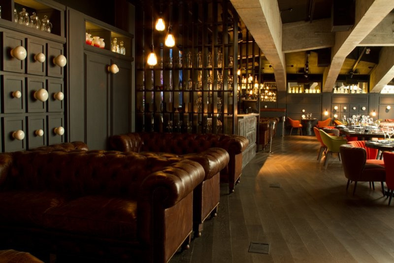 MAXIM BAR