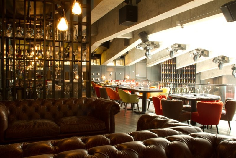 MAXIM BAR