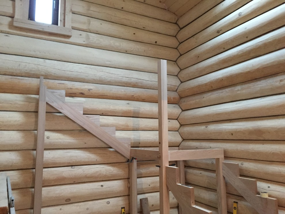 Лестница в дом из ясеня