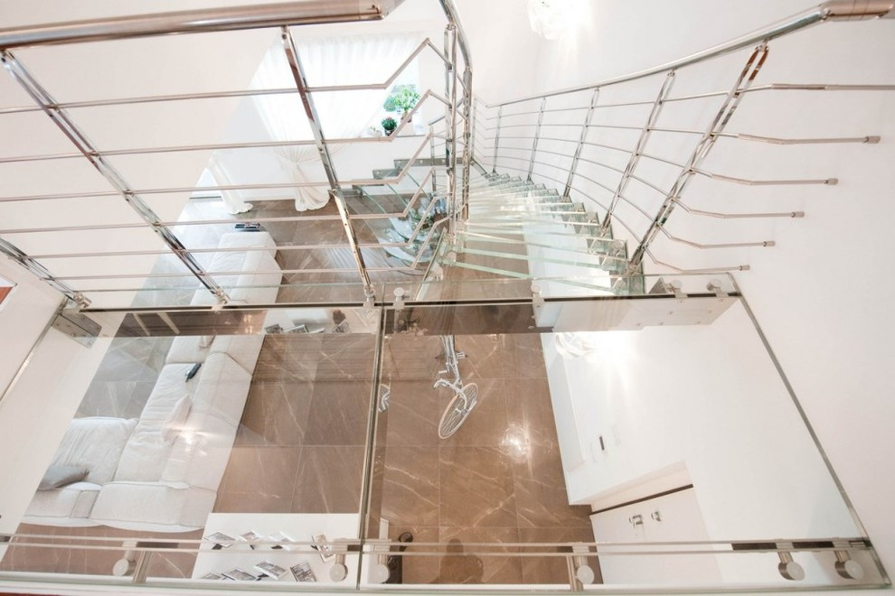 Интерьерная лестница Модель Laser Glass